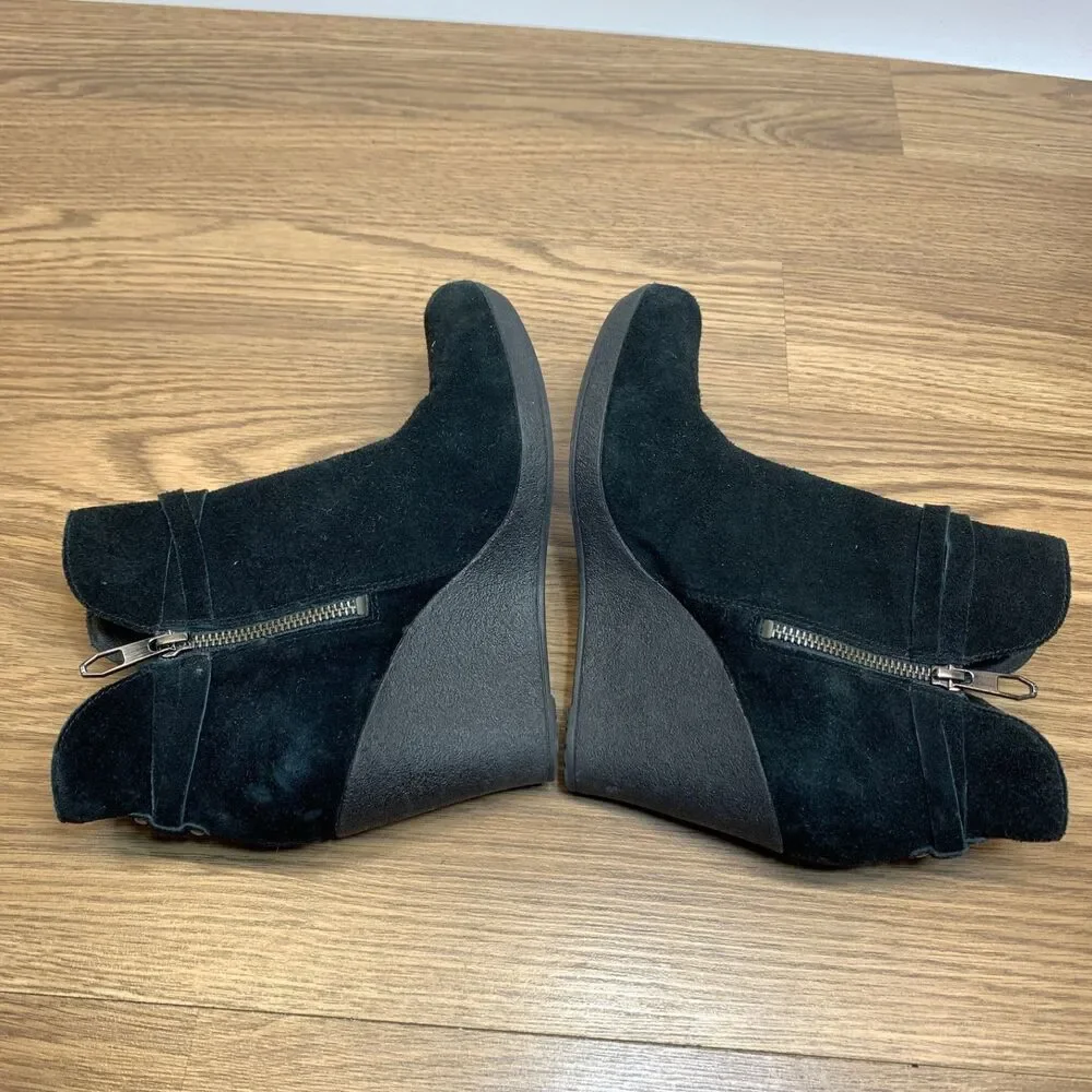 UGG Alexandra Wedge Size‎ 8.5 Black Suede Boot Heel Zipper Shoes Bootie